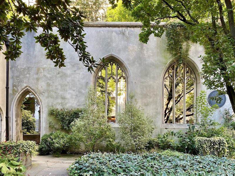 St Dunstan in the East Church Garden - St Dunstan in the East Church Garden St Dunstan's Hill, London EC3R 5DD, UK