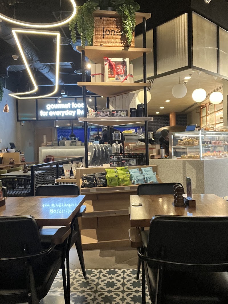 Jones the Grocer, MOE (Mall of the Emirates, Dubai) - Jones the Grocer, MOE (Mall of the Emirates, Dubai) Mall of The Emirates - Sheikh Zayed Rd - الأول - Al Barsha - Dubai - United Arab Emirates
