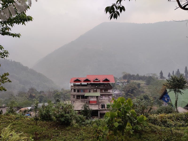 Cherry Village Homestay Resort, Darap - Cherry Village Homestay Resort, Darap Pelling-Rimbi Rd, Darap, Sikkim 737113, India