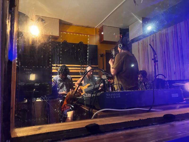 Culture Jam Studios @ Stiff Kittens Inc - Culture Jam Studios @ Stiff Kittens Inc 1695, 1, Gumal Vaddo, Anjuna, Goa 403509, India