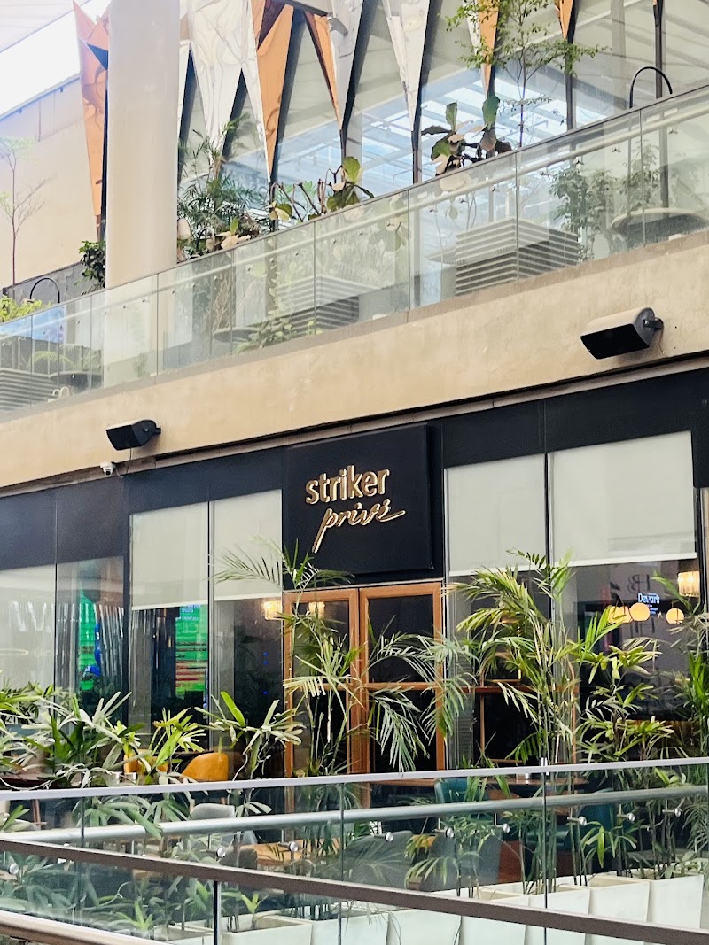 Striker Privè - Striker Privè Shop No. 122, First Floor, The Walk, Worldmark 4, Sector 65, Gurugram, Haryana 122101, India