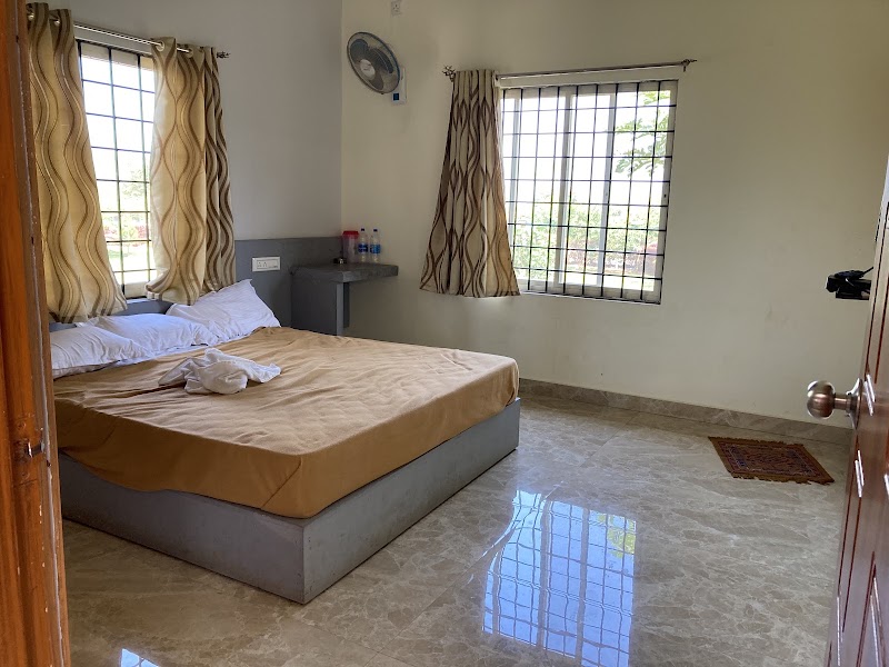 Shreegandha Nest Resort - Shreegandha Nest Resort 127, huchamman kere, chikkahosalli village, kasaba hobli, Anekal, taluk, Bengaluru, Thammanayakanahalli, Karnataka 562106, India