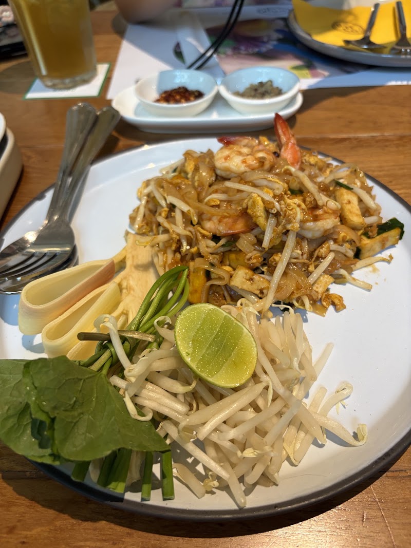Oranuch Thai Dining - Oranuch Thai Dining 36/1 Soi Sukhumvit 23, คลองเตย Watthana, Krung Thep Maha Nakhon 10110, Thailand