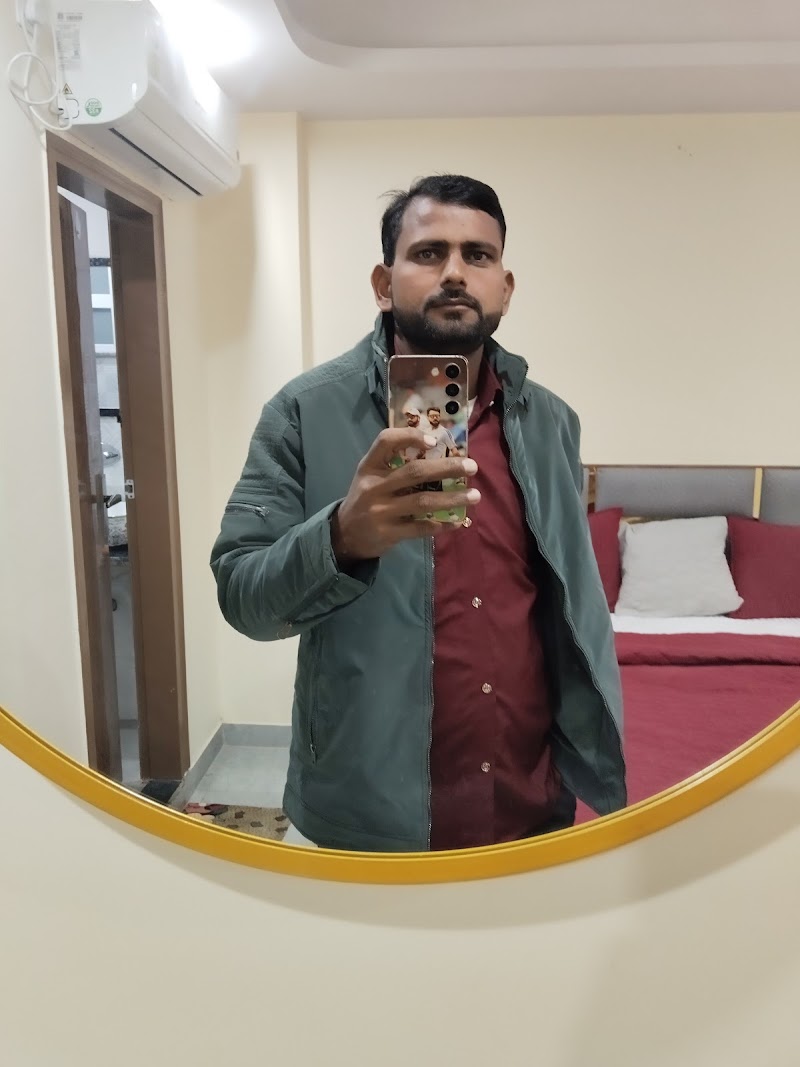 Elvok Hotels - Sector 62 - Elvok Hotels - Sector 62 CH-10, near Fortis Hospital, Rasoolpur Nawada, Industrial Area, Sector 62, Noida, Uttar Pradesh 201309, India