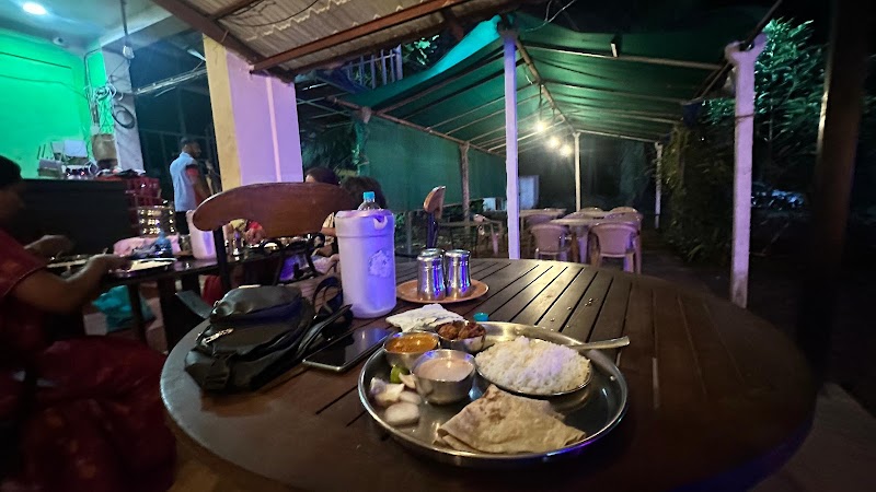 Seaside beach resorts and restaurant - Seaside beach resorts and restaurant SHOP NO 1, Chivla Beach Rd, beside ROCK GARDEN, ENTRANCE, Malvan, Maharashtra 416606, India