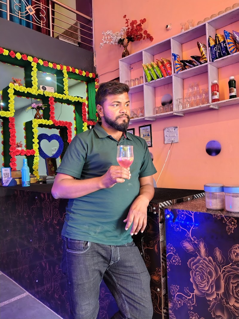 Food plaza cafe and lounge - Food plaza cafe and lounge, Ashoka Enterprises ka samna, SDM court, Gangapur Rd, near Mulchand college, Lalsot, Nagariyawas, Rajasthan 303503, India