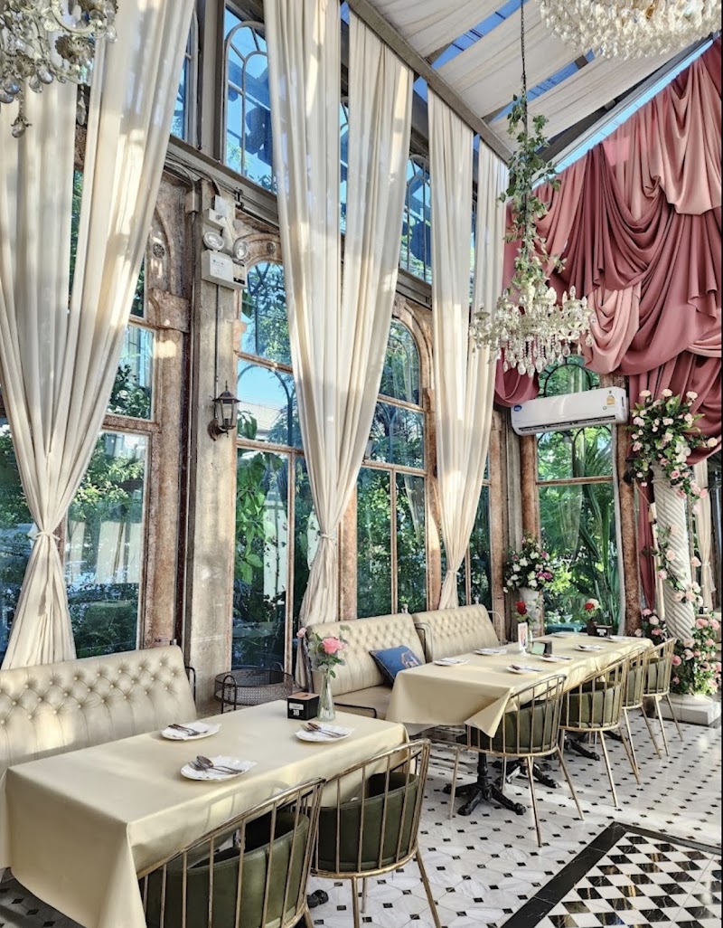 B-Story Garden Café & Restaurants - B-Story Garden Café & Restaurants 33, 25 Pradit Manutham Rd, Khwaeng Lat Phrao, Khet Lat Phrao, Krung Thep Maha Nakhon 10230, Thailand