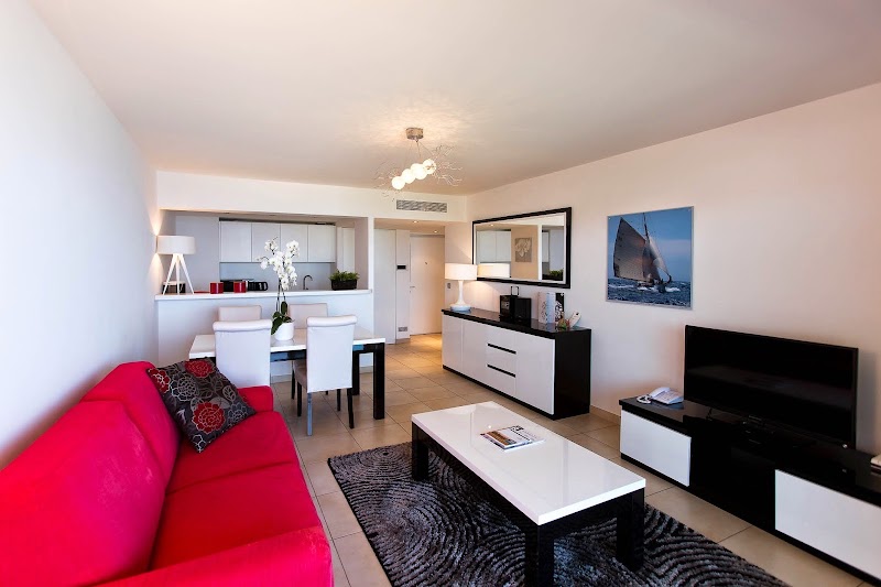 ROYAL ANTIBES - ROYAL ANTIBES 16 Bd Maréchal Leclerc, 06600 Antibes, France