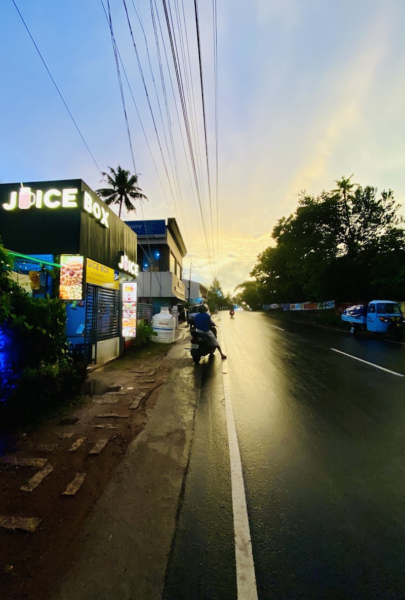 Juice Box - Juice Box, RP84+FX9, Ammarathumukku, Keralam 691302, India