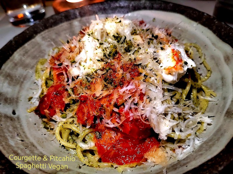 KIN Cafe - KIN Cafe 22 Foley St, London W1W 6DT, UK