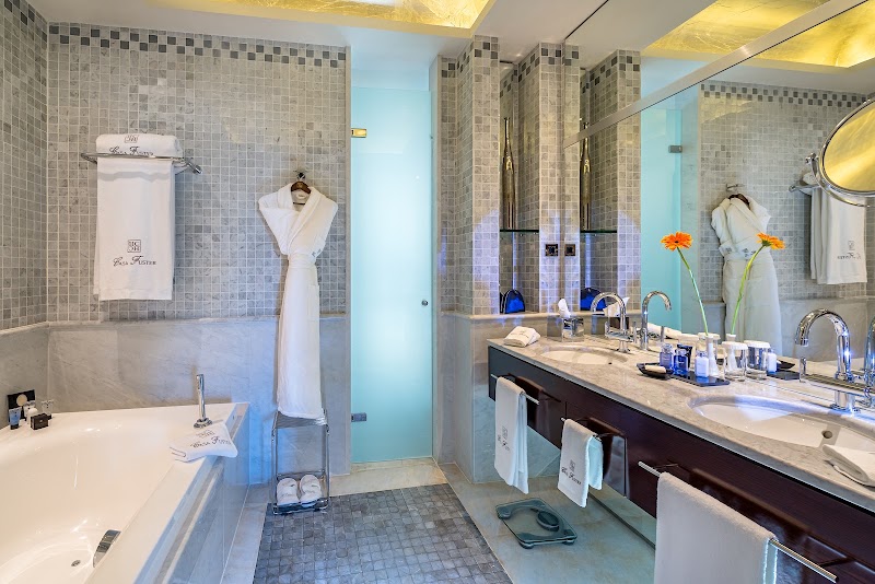 Hotel Casa Fuster - Hotel Casa Fuster Pg. de Gràcia, 132, Gràcia, 08008 Barcelona, Spain