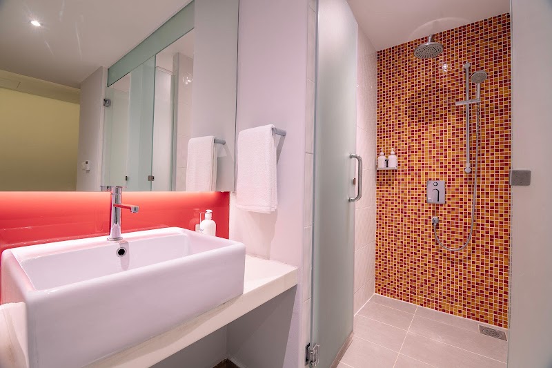 Holiday Inn Express & Suites Johor Bahru by IHG - Holiday Inn Express & Suites Johor Bahru by IHG Lot 512, Jalan Syed Mohamed Mufti, Bandar Johor Bahru, 80000 Johor Bahru, Johor Darul Ta'zim, Malaysia