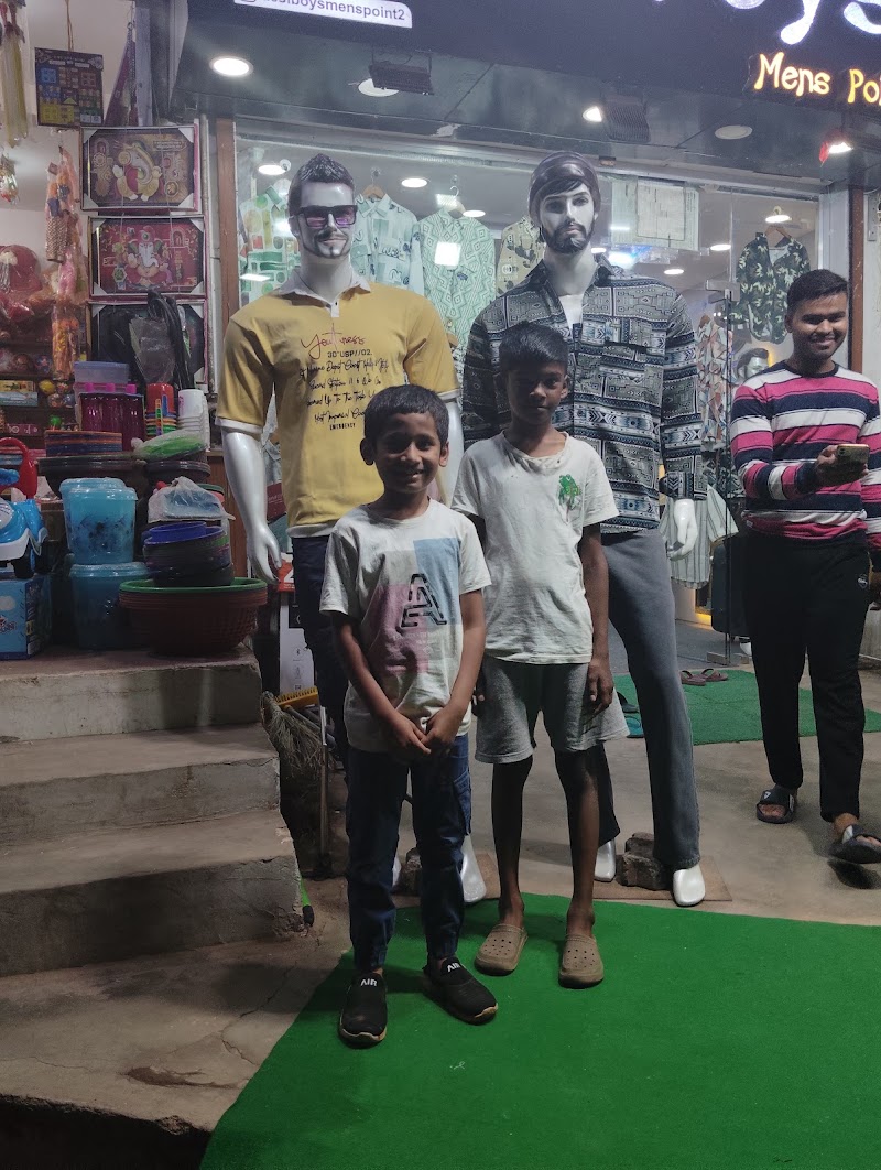 Desi boys mens point 2 - Desi boys mens point 2, Bhatgaon chowk front of sai mandir, bus stand road, Ravanbhatha, Patel Para, Raipur, Chhattisgarh 492016, India