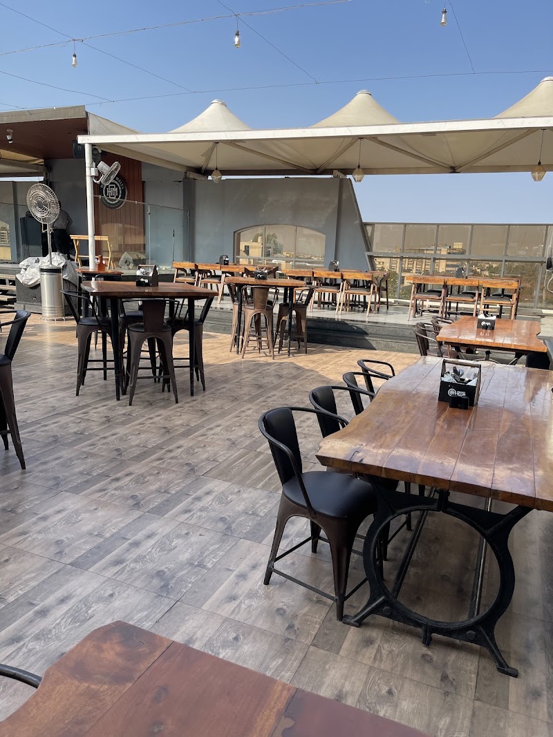 HOUSE OF MALTS: RESTOBAR