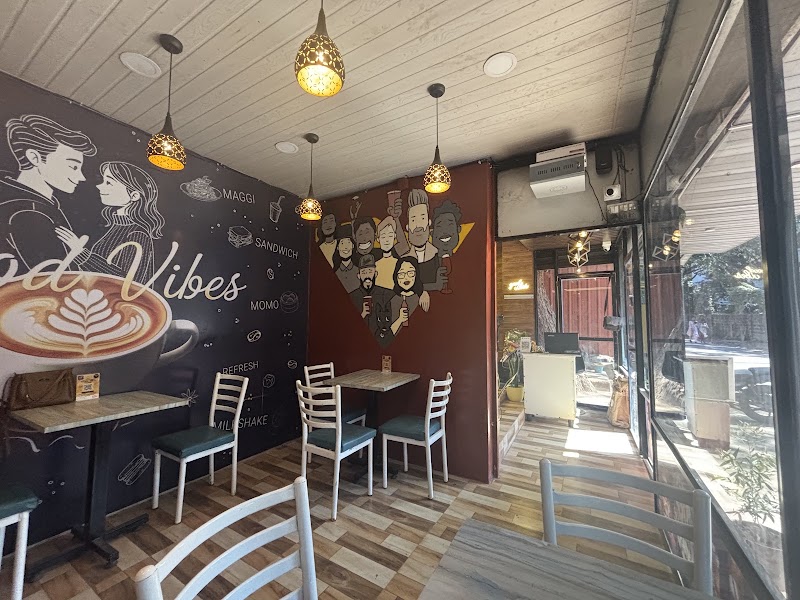Cafe Good Vibes - Cafe Good Vibes Cafe Good Vibes, Khareghat Rd, opposite Geeta Bhavan, Rajiwada, Ratnagiri, Maharashtra 415612, India