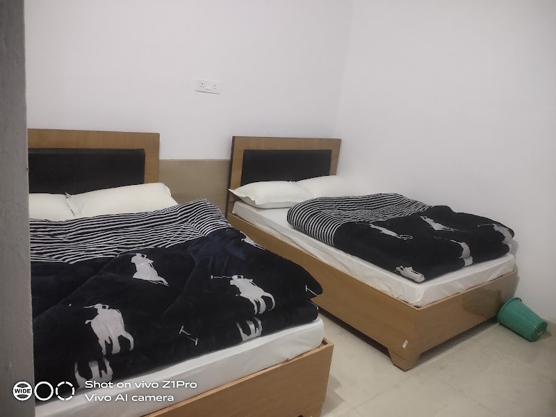 Hotel and restaurant - Hotel and restaurant, Kharadi T.Barkot d.uttarkashi S.Uttarakhand pin no 249141, Barkot, Fooldhar, Uttarakhand 249141, India