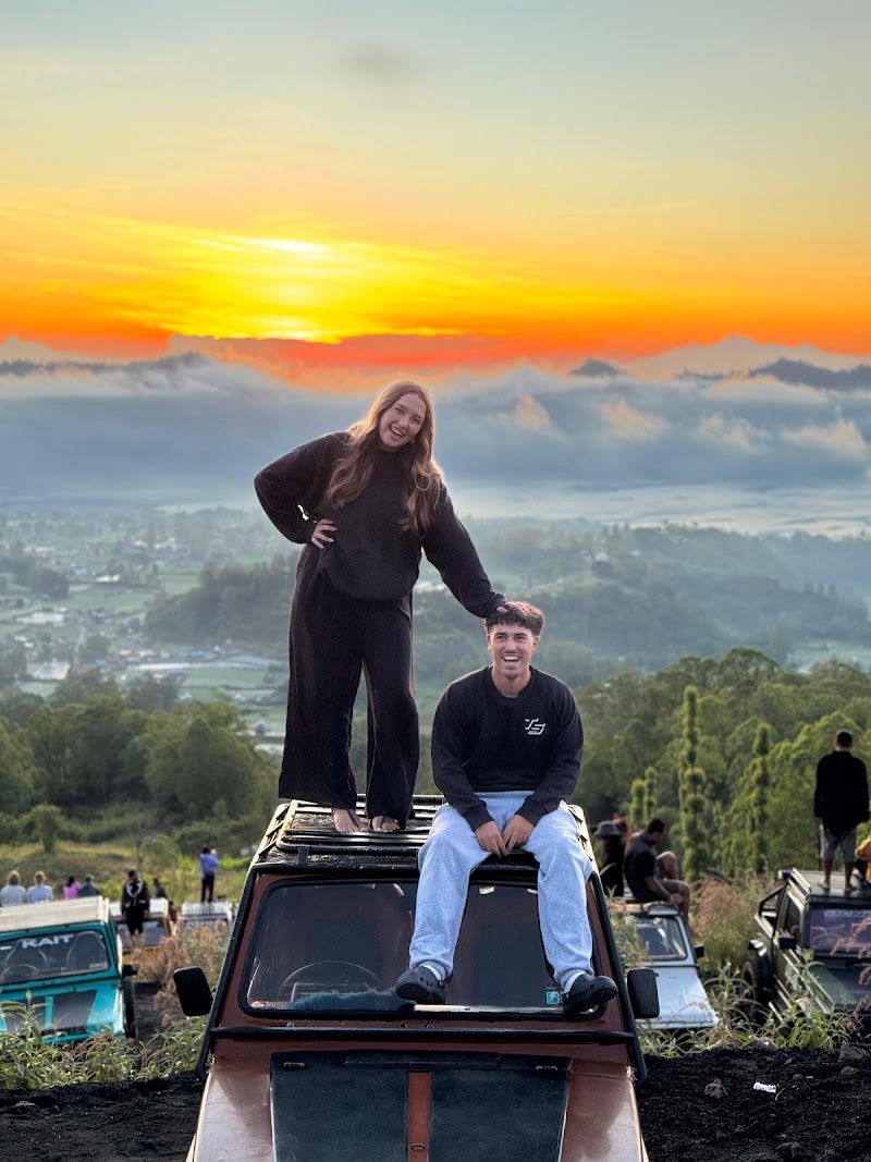 Mount batur sunrise jeep tour - Mount batur sunrise jeep tour, F7R7+434, Jl. Dewisita, Ubud, Kecamatan Ubud, Kabupaten Gianyar, Bali 80571, Indonesia