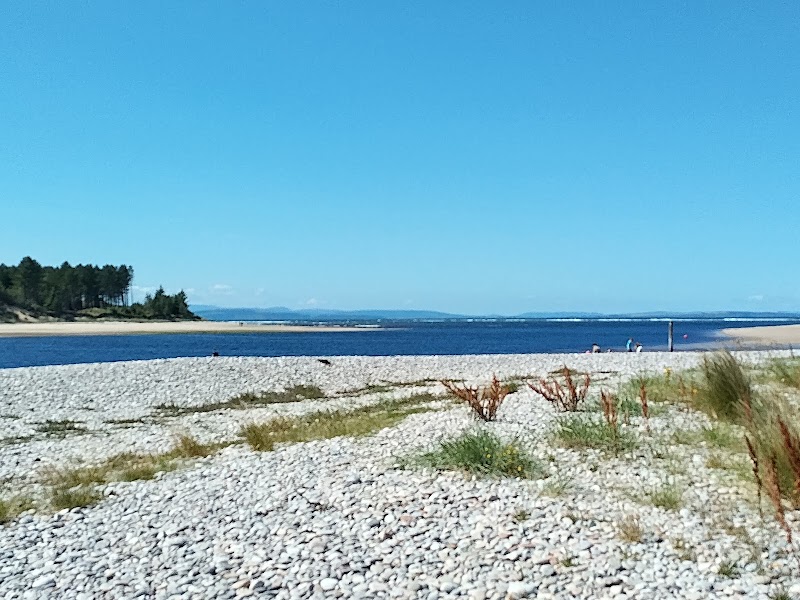 Findhorn Beach - Findhorn Beach, Dunes Rd, Forres IV36 3YQ, UK