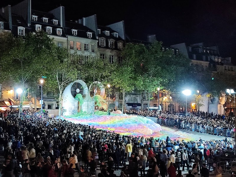 Place Georges Pompidou - Place Georges Pompidou Place Georges Pompidou, 75004 Paris, France