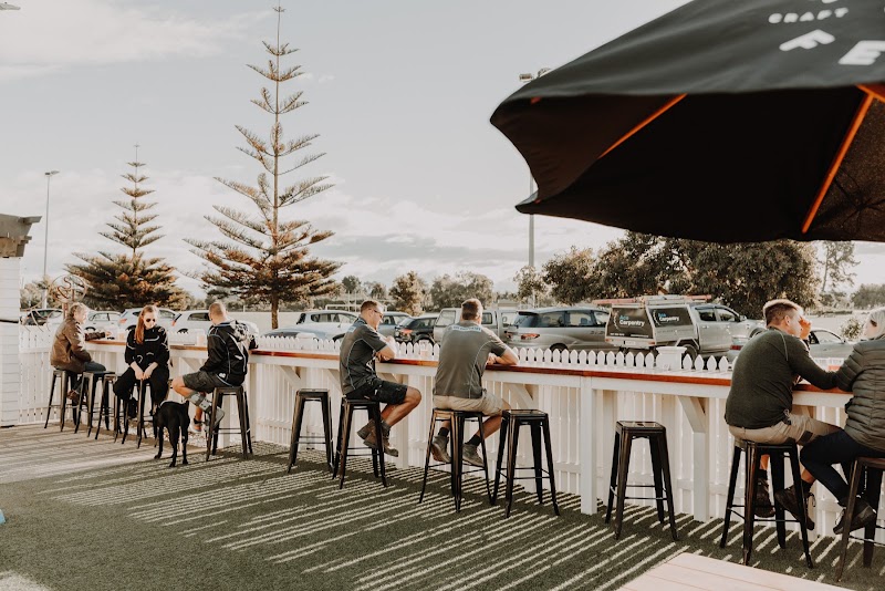 Sprig + Fern Tavern, Tahuna