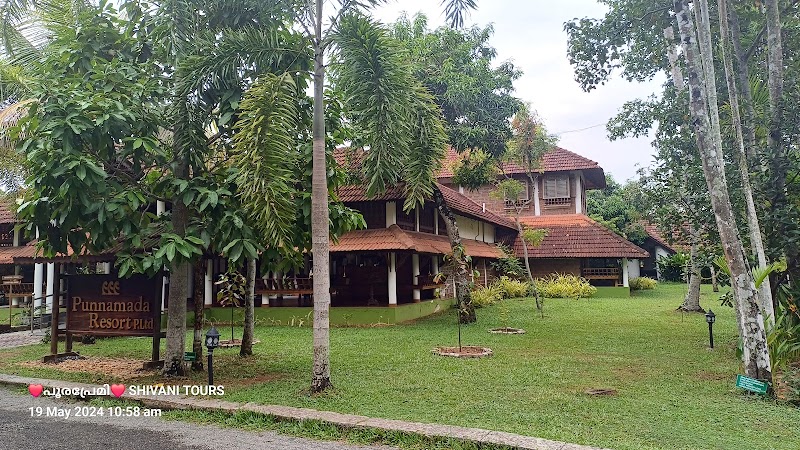Tour Kerala.. POORAPREMI ❤️ - Tour Kerala.. POORAPREMI ❤️, Periyar Nagar, Aluva, Kerala 683101, India