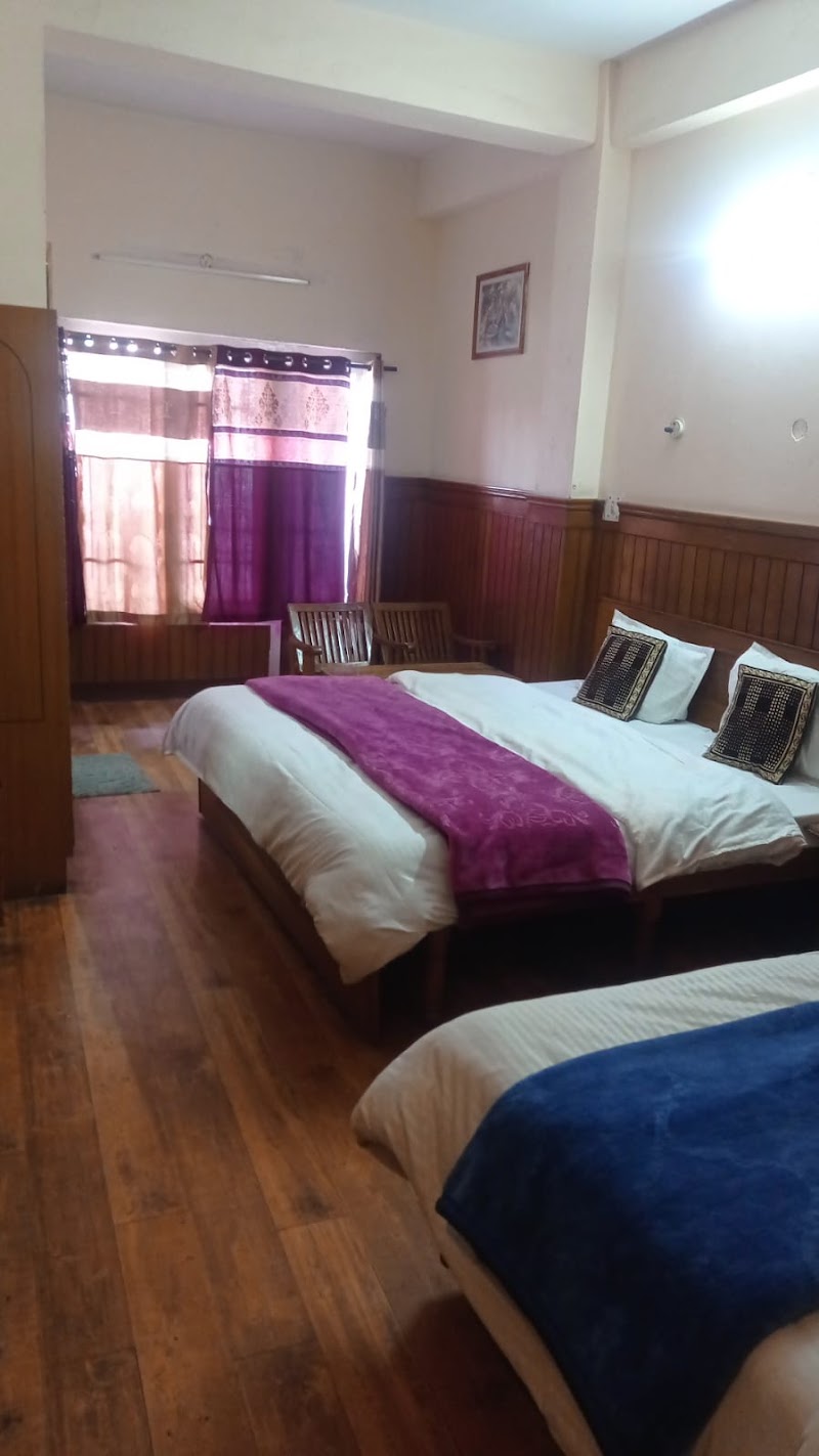 Hotel sansar mall road - Hotel sansar mall road Sansar villa, near high court, Bemloi, Shimla, Himachal Pradesh 171001, India
