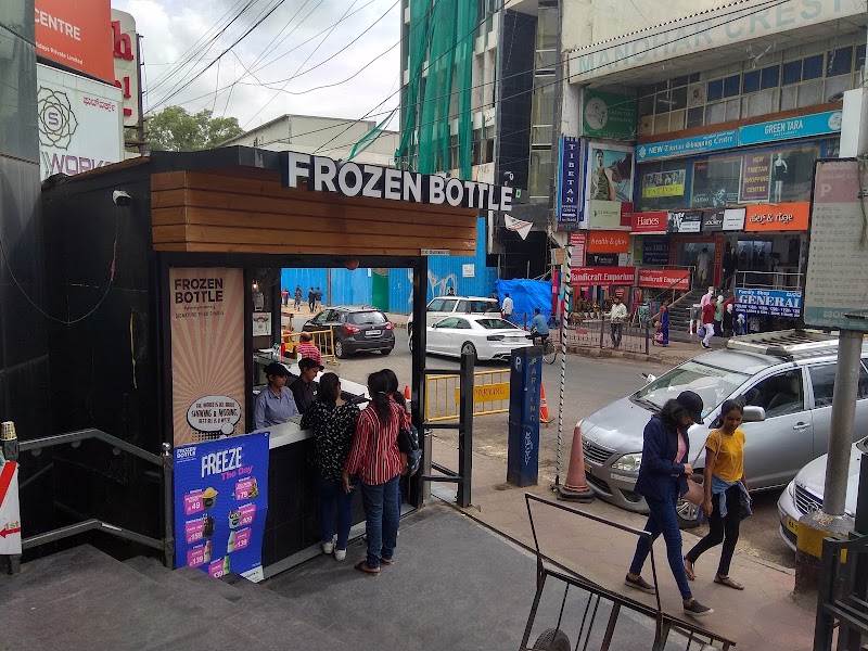 Brigade road - Brigade road, XJF4+5QP, Brigade Rd, Shanthala Nagar, Ashok Nagar, Bengaluru, Karnataka 560001, India