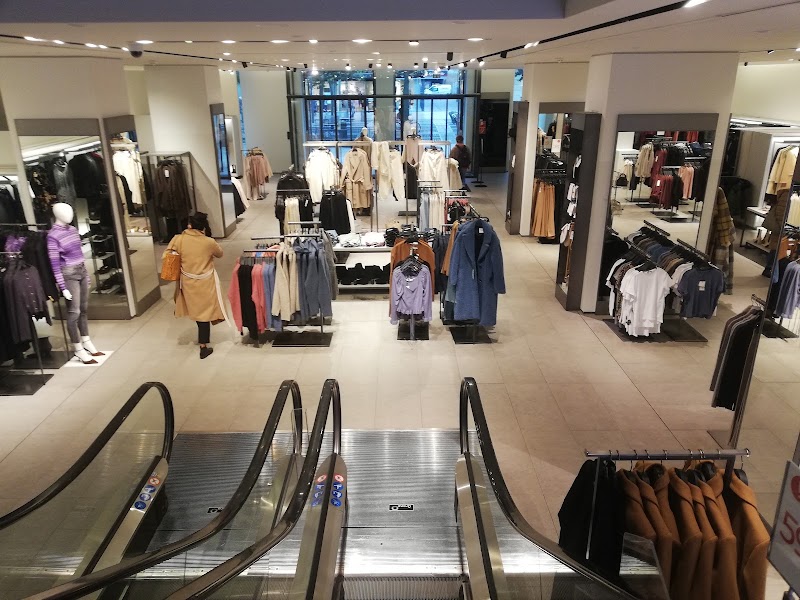 ZARA - ZARA, Börsenstraße 2-4, 60313 Frankfurt am Main, Germany