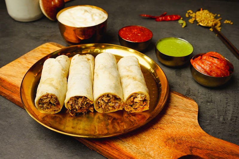 Manjeet Restaurant {Noida sec 76} - Manjeet Restaurant {Noida sec 76} Shop No 4, G/F, Street 76, Amarpali Silicon City, Sector 76, Noida, Uttar Pradesh 201304, India