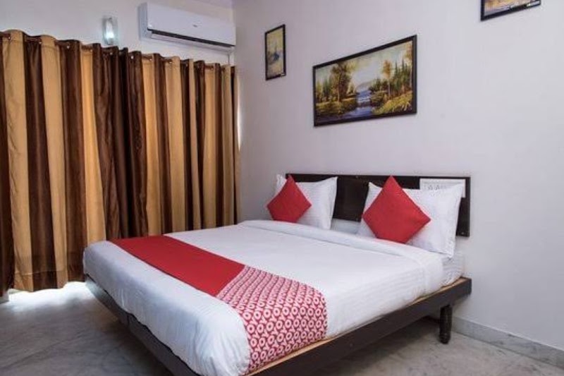 Hotel Kalika Palace - Hotel Kalika Palace Ambav Garh, F-18, near Fateh Sagar Lake, opp. Hotel Hilltop, Ambamata, Udaipur, Rajasthan 313001, India