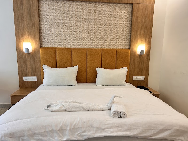 Rahi Tourist Bungalow Chitrakoot Dham ( Best Hotel in Chitrakoot ) - Rahi Tourist Bungalow Chitrakoot Dham ( Best Hotel in Chitrakoot ), in front of Poddar Inter Collage, Sitapur, Chitrakoot, Sitapur Mafi, Uttar Pradesh 210204, India