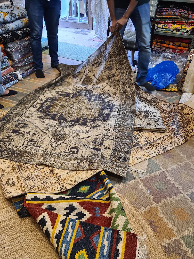 Via Bishnoi Village Craft - Via Bishnoi Village Craft, Shatabdi Circle, 204-205 Suncity Colony, New Pali Road, Jhalamand, Jodhpur, Rajasthan 342016, India
