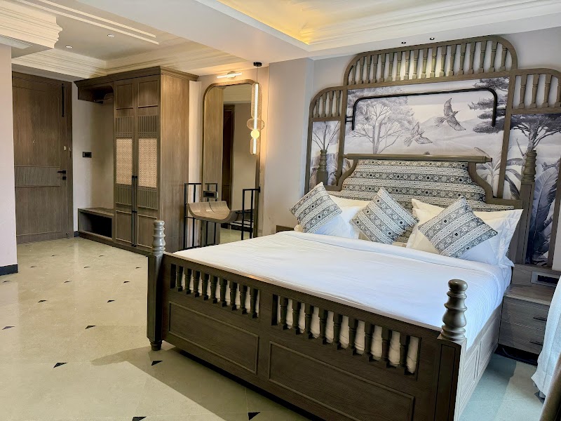 The Luxury Tiger - The Luxury Tiger, 5/264 Gadiya Devra, chowk, Chand Pol Rd, Hotel Gangaur Palace, Udaipur, Rajasthan 313004, India