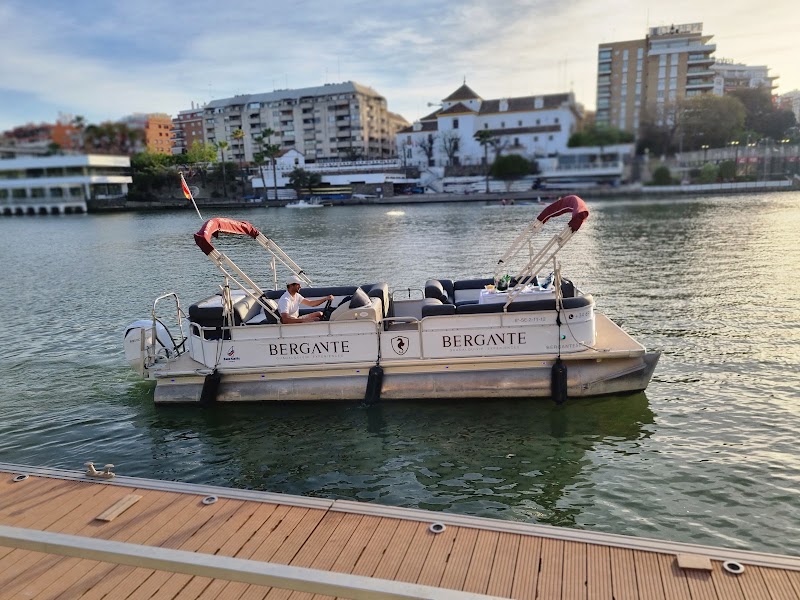 BERGANTE SEVILLA: Cruceros privados por el Guadalquivir, barco catamarán open - BERGANTE SEVILLA: Cruceros privados por el Guadalquivir, barco catamarán open Puente de S. Telmo, 7, 41013 Sevilla, Spain