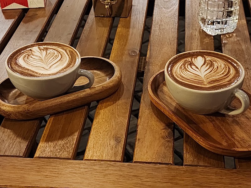 Forest Farmer Coffee Roasters - Forest Farmer Coffee Roasters, Survey no. 103, Luxe Suites, Pride Panorama Building Building-E, Pride Panorama Building, Apts, Senapati Bapat Rd, behind Pavillion Mall, Bhageerath, Gokhalenagar, Pune, Maharashtra 411016, India