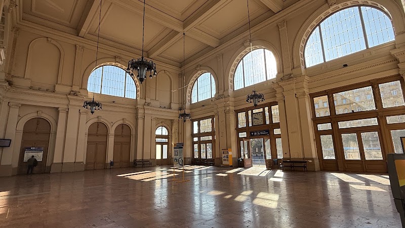 Keleti pályaudvar - Keleti pályaudvar Budapest, 1087 Hungary