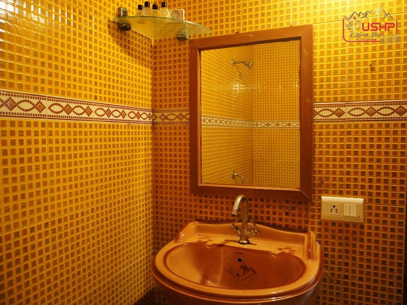Pushp Homestay - Pushp Homestay, Camels Back Rd, The Mall Road, Mussoorie, Uttarakhand 248179, India