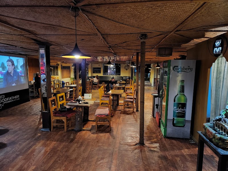 Godfathers Pizzeria - Godfathers Pizzeria, Lakeside Rd, Hallan Chowk 18th street, पोखरा 33700, Nepal