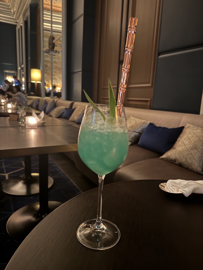The St. Regis Bar - The St. Regis Bar Japan, 〒541-0053 Osaka, Chuo Ward, Honmachi, 3-chōme−6−１２ セント レジス ホテル 大阪 12F