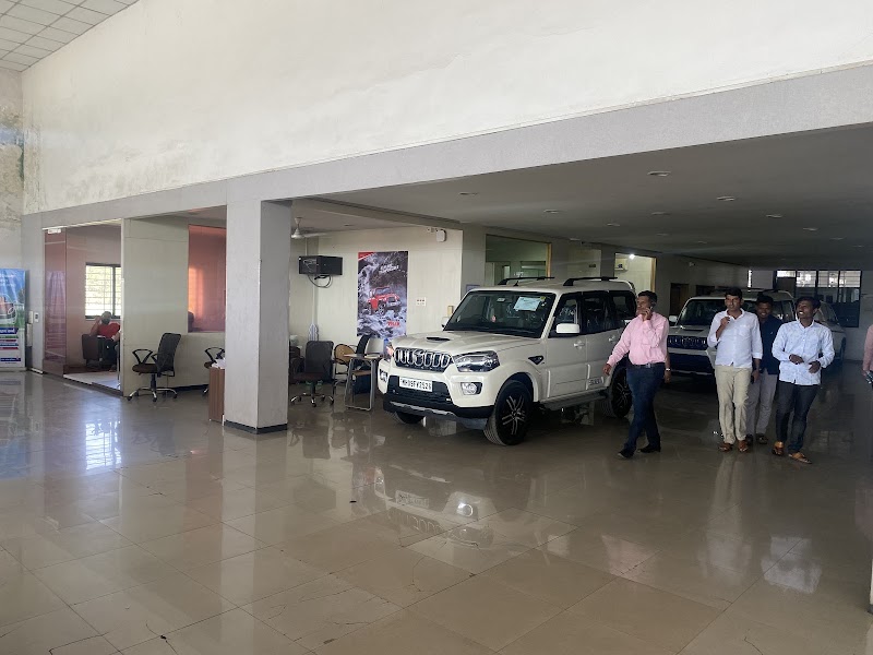 Mahindra Trendy Wheels Pvt Ltd - SUV & Commercial Vehicle Showroom - Mahindra Trendy Wheels Pvt Ltd - SUV & Commercial Vehicle Showroom Plot No 448/B,Shiroli M.I.D.C Pune Bangalore National Highway, Nagaon Phata, Kolhapur, Nagaon, Maharashtra 416122, India