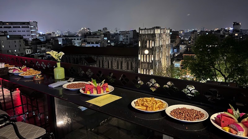 Ozone Sky Lounge & Restaurant Hanoi - Ozone Sky Lounge & Restaurant Hanoi, 18 - 24 P. Nhà Chung, Ward, Hoàn Kiếm, Hà Nội 100000, Vietnam