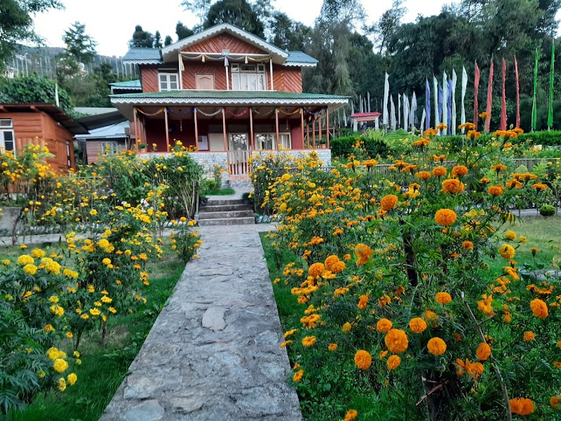 Seven Mirror Lake Resort