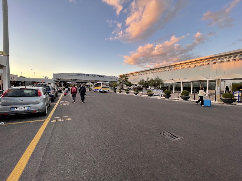 Giovan Battista Pastine International Airport - Giovan Battista Pastine International Airport, Via Appia Nuova, 1651, 00040 Ciampino RM, Italy