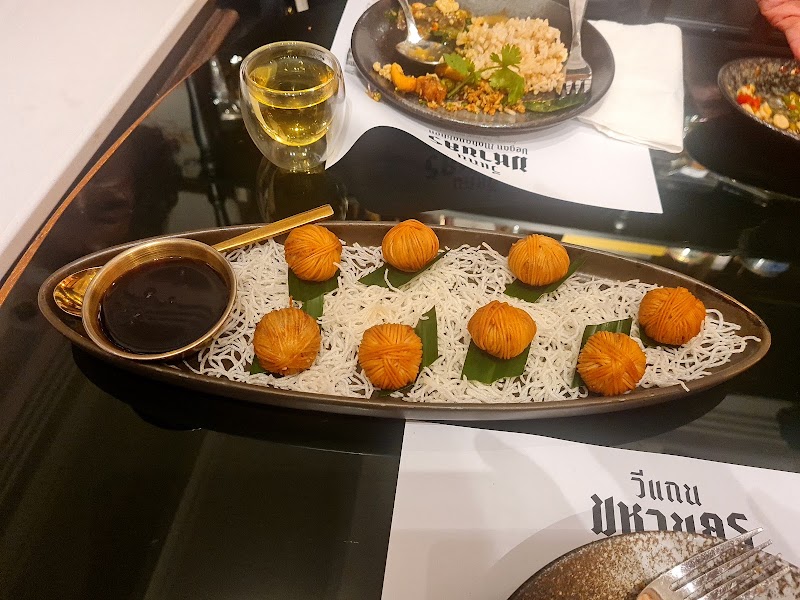 Vegan Mahanakhon - Vegan Mahanakhon 661 Thanon Arun Amarin, ศิริราช Khet Bangkok Noi, Krung Thep Maha Nakhon 10700, Thailand