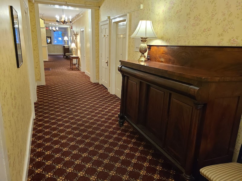 The Middlebury Inn - The Middlebury Inn, 16 Court Square, Middlebury, VT 05753, USA