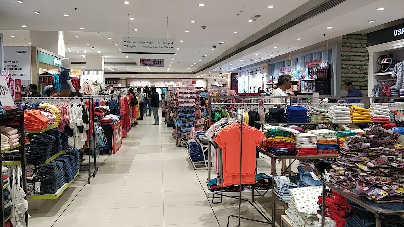 Shoppers Stop Ltd - Gip Noida - Shoppers Stop Ltd - Gip Noida The Great India Place, opposite Centre Stage Mall, Sector 18, Noida, Uttar Pradesh 201303, India