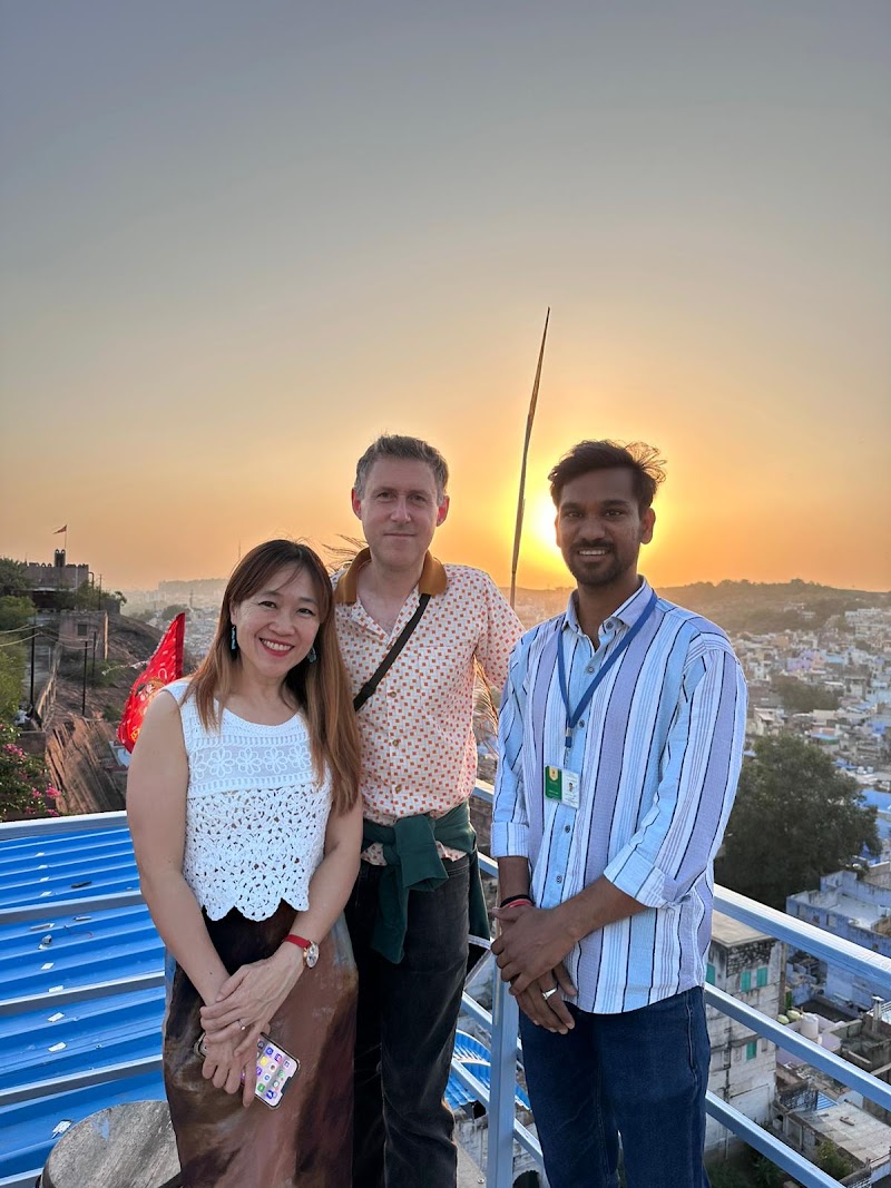 Jodhpur Blue 💙 City Walking Tour - Guide Gourav - Jodhpur Blue 💙 City Walking Tour - Guide Gourav Clock Tower, amar chowk, near spice paradise, Sodagaran Mohalla, Jodhpur, Rajasthan 342001, India