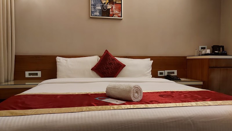 The Byke Business - Delotel | (Pan India Pure Veg Hotel Chain) - The Byke Business - Delotel | (Pan India Pure Veg Hotel Chain) Chandavarkar Rd, Sundar Nagar, Borivali, Mumbai, Maharashtra 400092, India