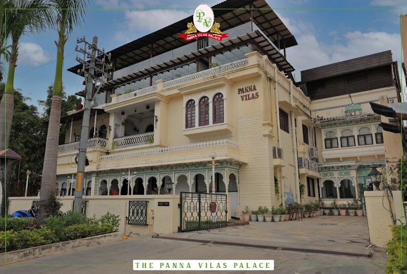 Panna Vilas - A Lake Facing Boutique Hotel