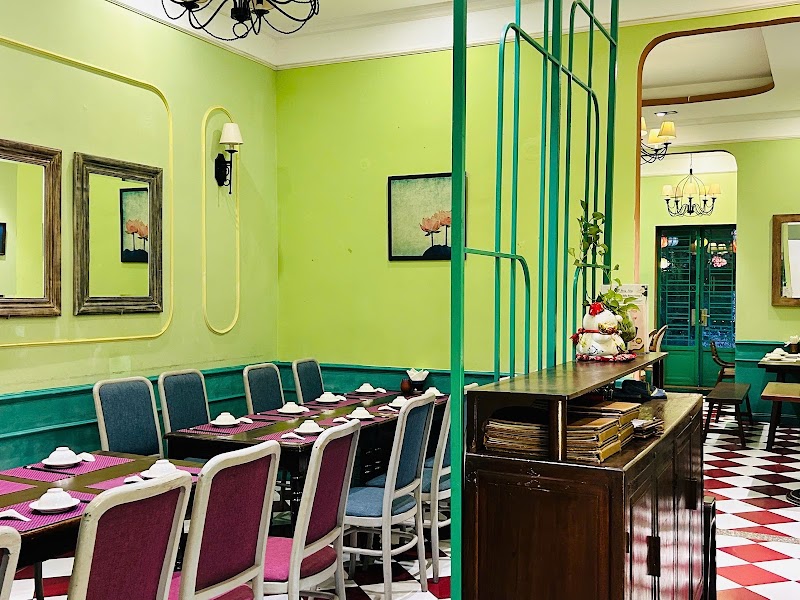 Bong Sung Vegetarian Restaurant - Bong Sung Vegetarian Restaurant 4 Bà Huyện Thanh Quan, Xuân Hòa, Hồ Chí Minh 700000, Vietnam